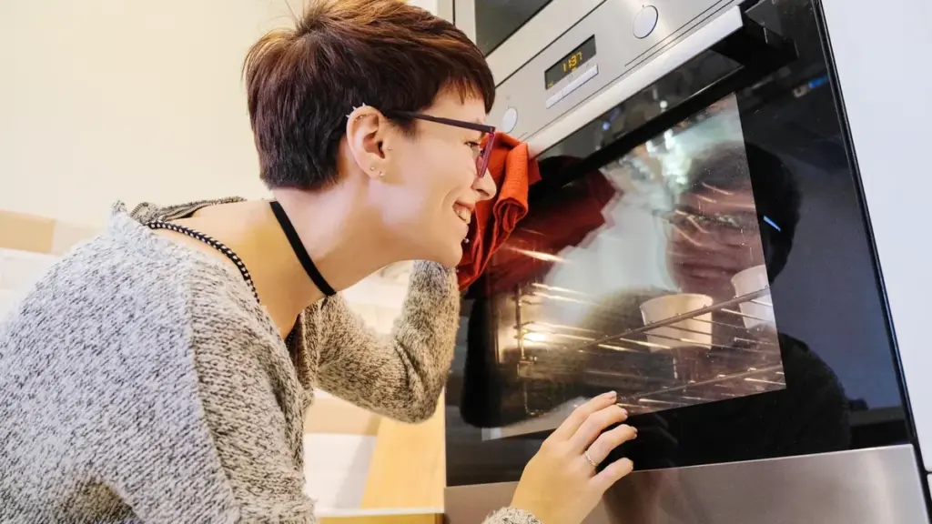 Vergeet pannen en kokend water: deze geniale truc verandert eieren koken voor altijd